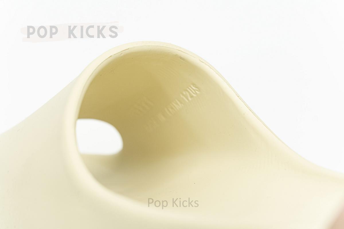 FW6344 adidas Yeezy Slide “Desert Sand” - Image 7