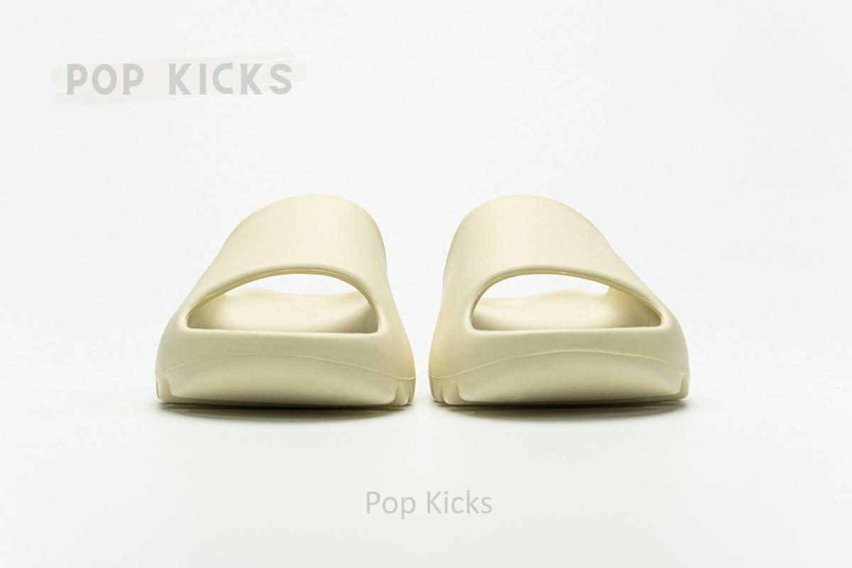 FW6344 adidas Yeezy Slide “Desert Sand” - Image 2